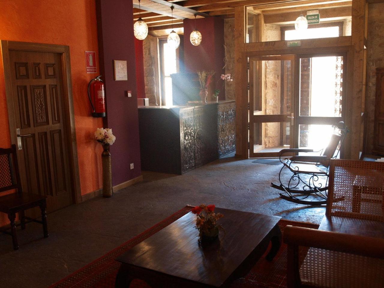 El Senorio De La Serrezuela Aldeanueva de la Serrezuela Bagian luar foto